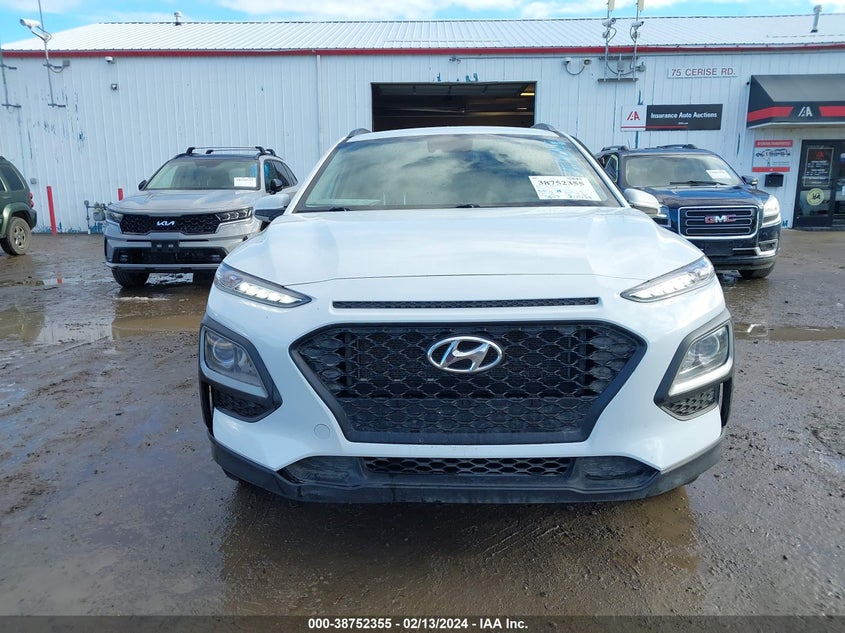 VIN: KM8K2CAA2MU687536 2021 HYUNDAI KONA SEL