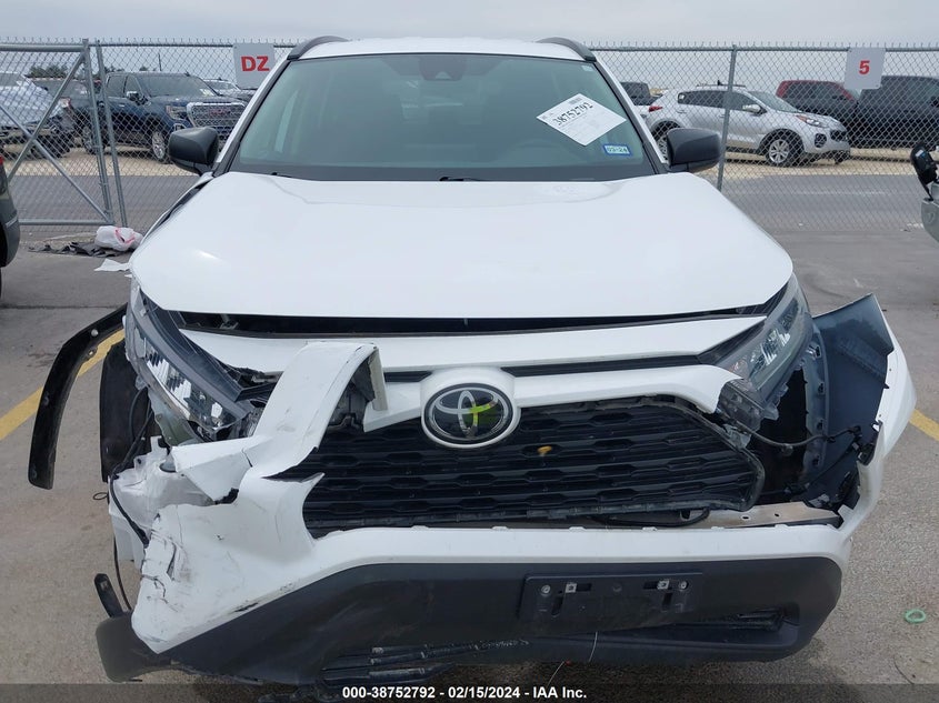 VIN 2T3H1RFV4MC123214 2021 TOYOTA RAV4 LE