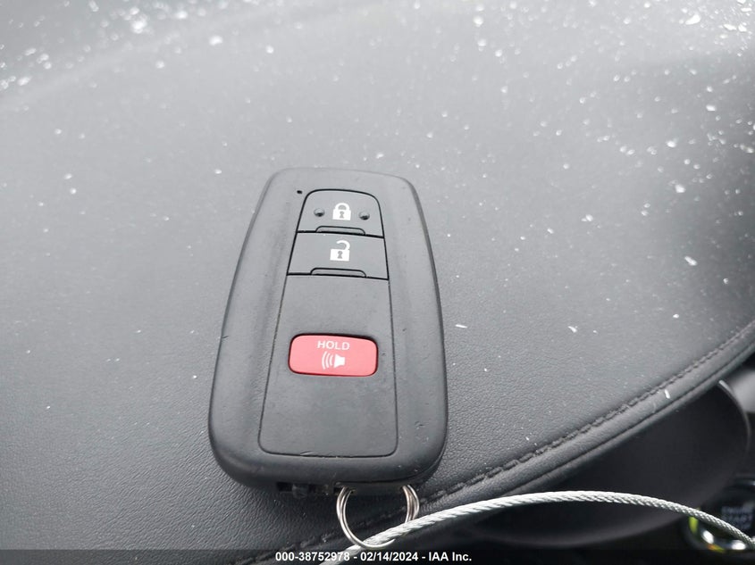 2018 TOYOTA C-HR XLE/XLE PREMIUM - NMTKHMBX8JR039581