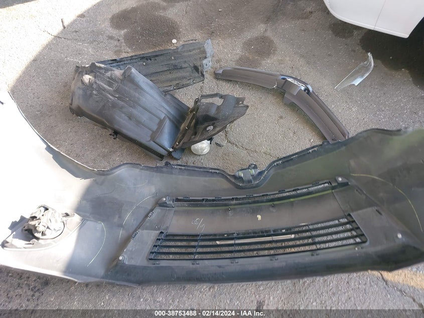 2015 TOYOTA COROLLA L/LE/LE PLS/PRM/S/S PLS - 5YFBURHE2FP352948