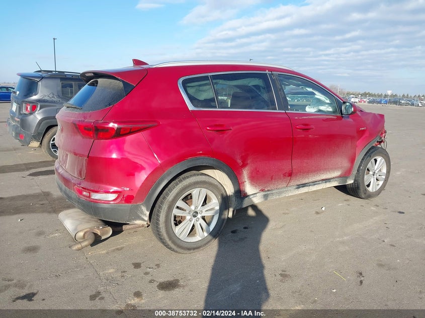 VIN KNDPMCAC6J7436213 2018 KIA SPORTAGE LX