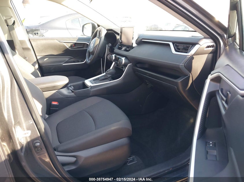 2023 TOYOTA RAV4 LE - 2T3F1RFV4PW406240