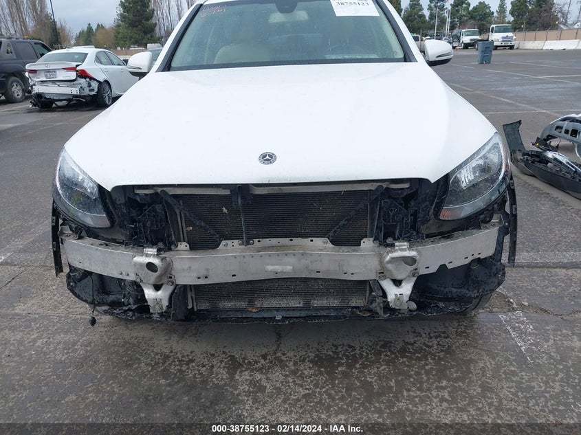 2018 MERCEDES-BENZ GLC 300 - WDC0G4JB4JV015618