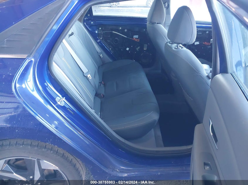 VIN 5NPLN4AG9NH056157 2022 HYUNDAI ELANTRA SEL
