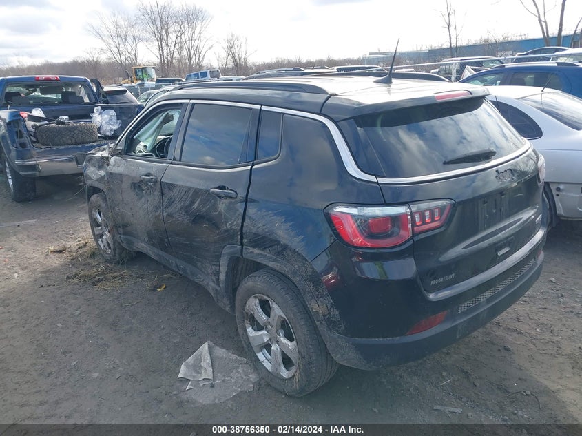 VIN 3C4NJCBB4JT318663 2018 JEEP COMPASS LATITUDE