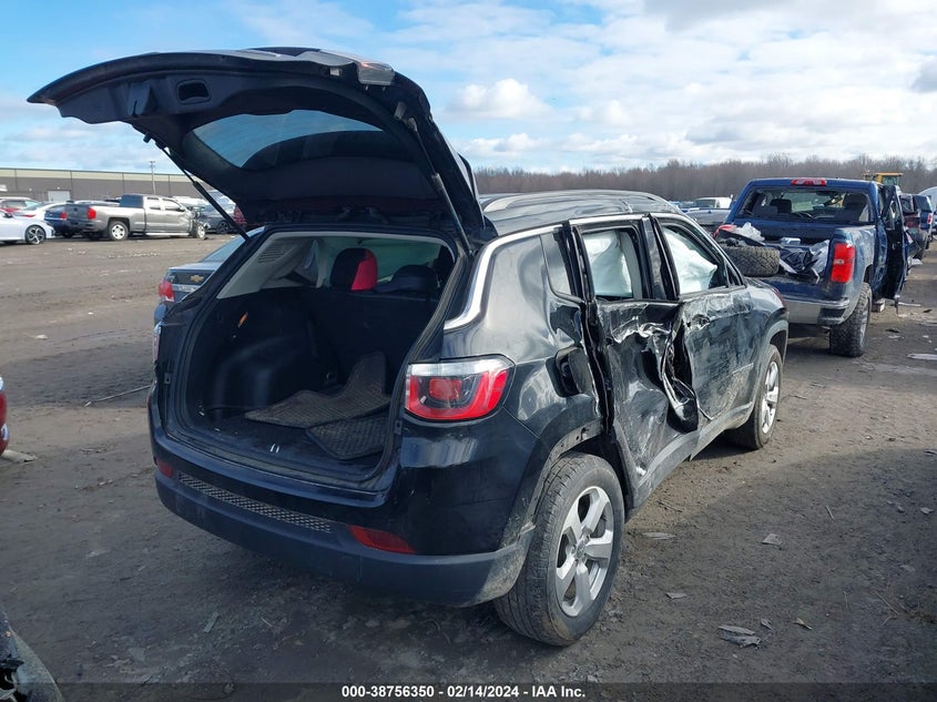 VIN 3C4NJCBB4JT318663 2018 JEEP COMPASS LATITUDE