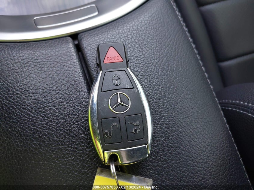 VIN WDDWF4KB2JR414673 2018 MERCEDES-BENZ C 300 4MATIC