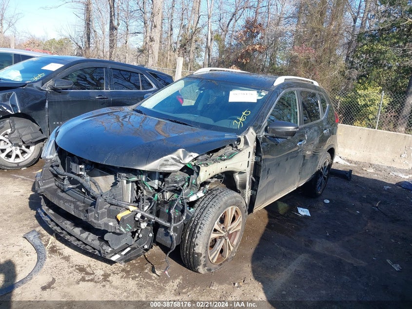 VIN 5N1AT2MV3HC833679 2017 NISSAN ROGUE SL