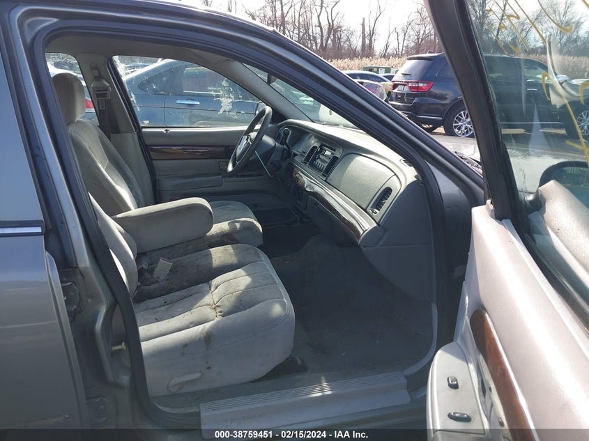 2004 Mercury Grand Marquis Gs VIN: 2MEFM74W54X626073 Lot: 38759451