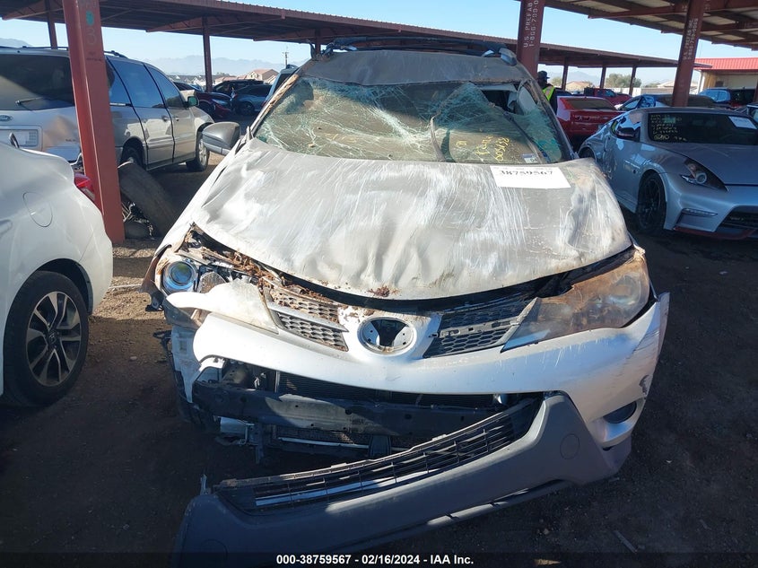 2014 TOYOTA RAV4 LE - JTMZFREV8EJ005138