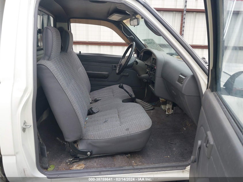 1994 Toyota Pickup 1/2 Ton Shrt Wheelbase/Dx VIN: JT4RN01P3R7063618 Lot: 38759641