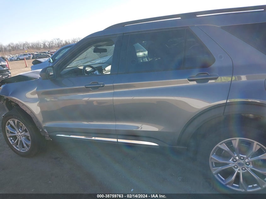 VIN 1FMSK8DH4NGC09267 2022 FORD EXPLORER XLT