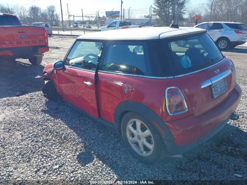 2008 Mini Cooper VIN: WMWMF33558TT67539 Lot: 40640311