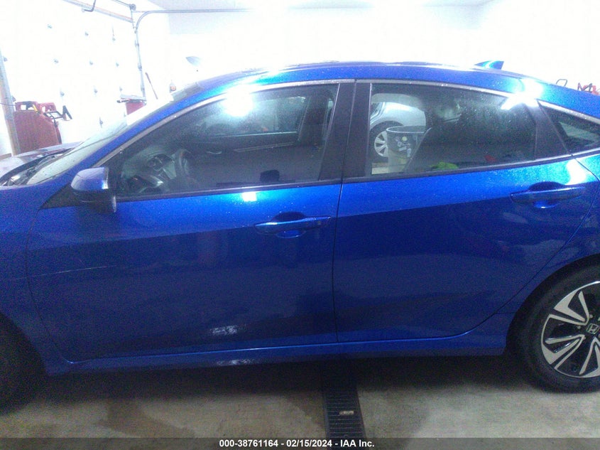 VIN 19XFC1F39HE027306 2017 HONDA CIVIC EX-T