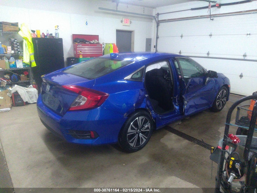 VIN 19XFC1F39HE027306 2017 HONDA CIVIC EX-T