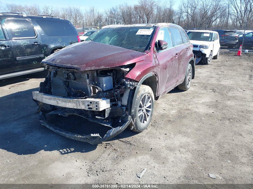 2018 TOYOTA HIGHLANDER VIN: 5TDJZRFH3JS823628