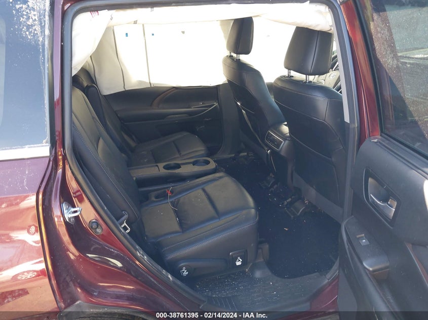 2018 TOYOTA HIGHLANDER VIN: 5TDJZRFH3JS823628