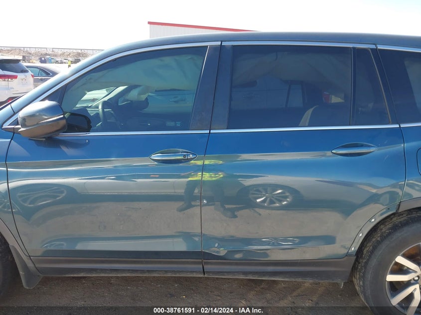 VIN 5FNYF5H37KB027102 2019 HONDA PILOT EX