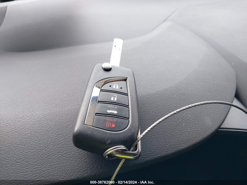 VIN 5YFEPMAE4MP262456 2021 TOYOTA COROLLA LE