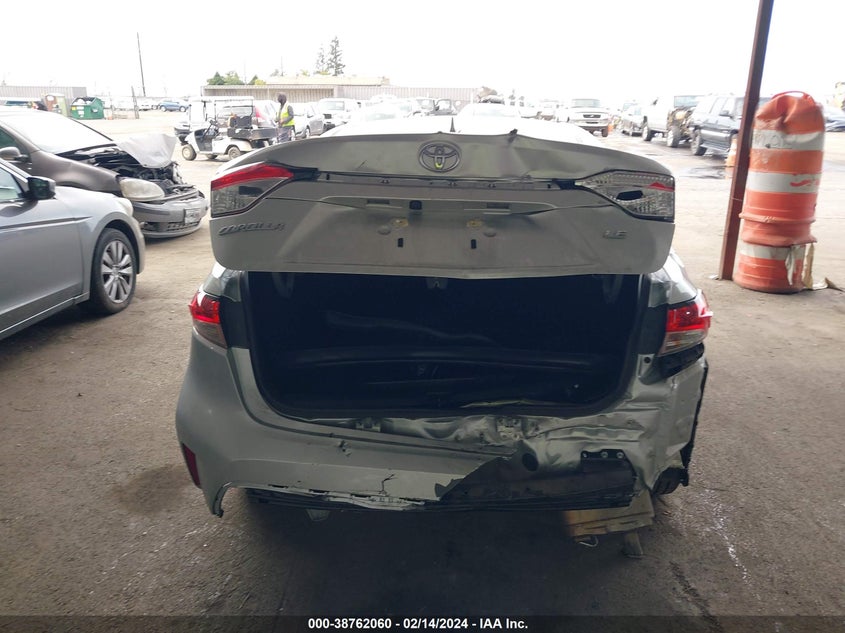 VIN 5YFEPMAE4MP262456 2021 TOYOTA COROLLA LE