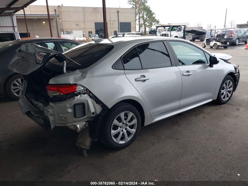 VIN 5YFEPMAE4MP262456 2021 TOYOTA COROLLA LE