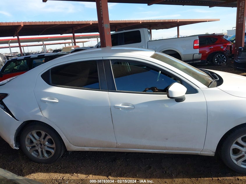VIN 3MYDLBYV0HY166381 2017 TOYOTA YARIS IA