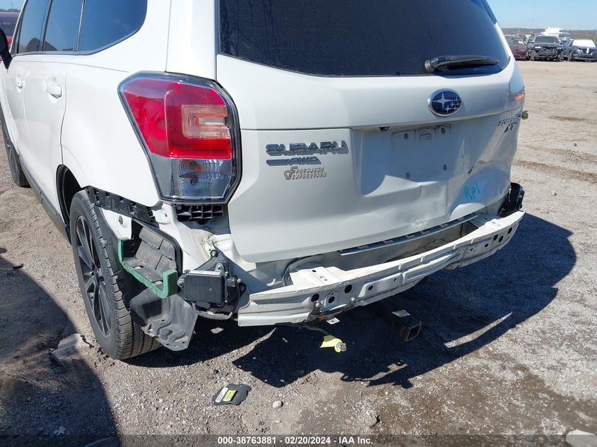 2018 SUBARU FORESTER 2.0XT TOURING - JF2SJGWC9JH473576