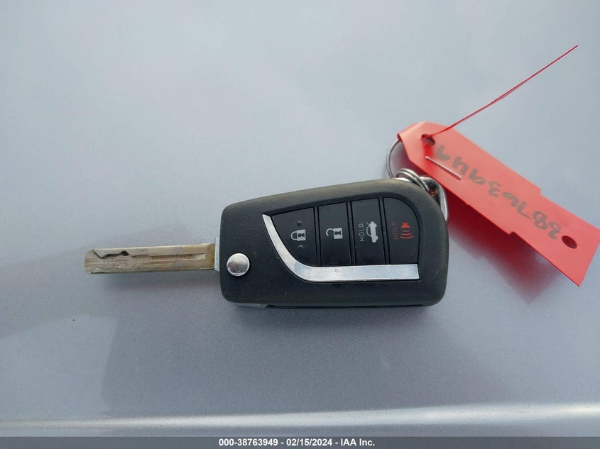 2019 TOYOTA CAMRY L/LE/XLE/SE/XSE - 4T1B11HK2KU815101