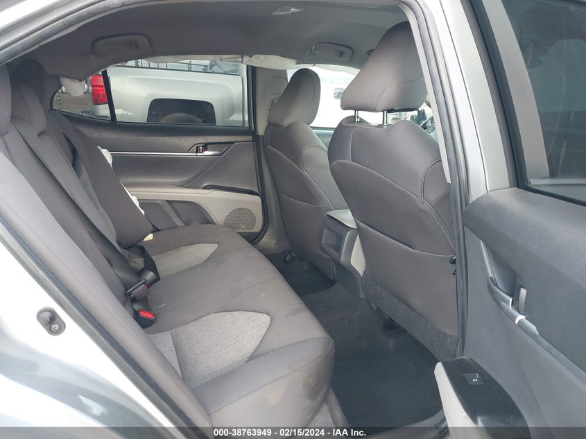 2019 TOYOTA CAMRY L/LE/XLE/SE/XSE - 4T1B11HK2KU815101