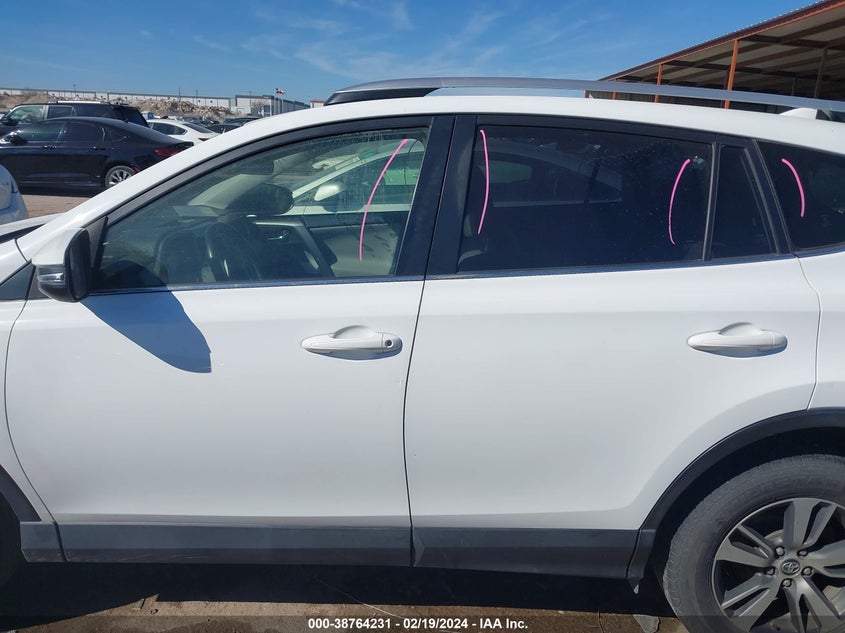 2016 TOYOTA RAV4 XLE - JTMWFREV8GJ098426