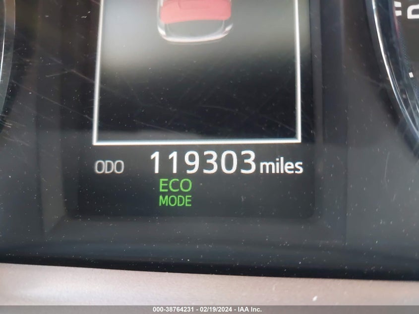 2016 TOYOTA RAV4 XLE - JTMWFREV8GJ098426