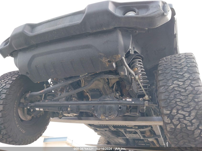 2020 JEEP WRANGLER UNLIMITED SPORT - 1C4HJXDG3LW284421