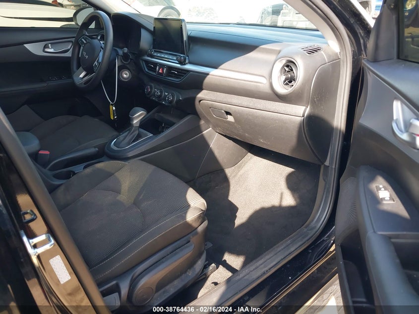 2023 KIA FORTE LX/LXS - 3KPF24AD5PE551586