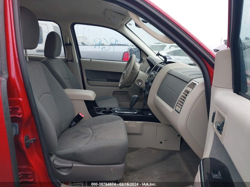 2011 Mazda Tribute I Sport VIN: 4F2CY0C76BKM06788 Lot: 38764974