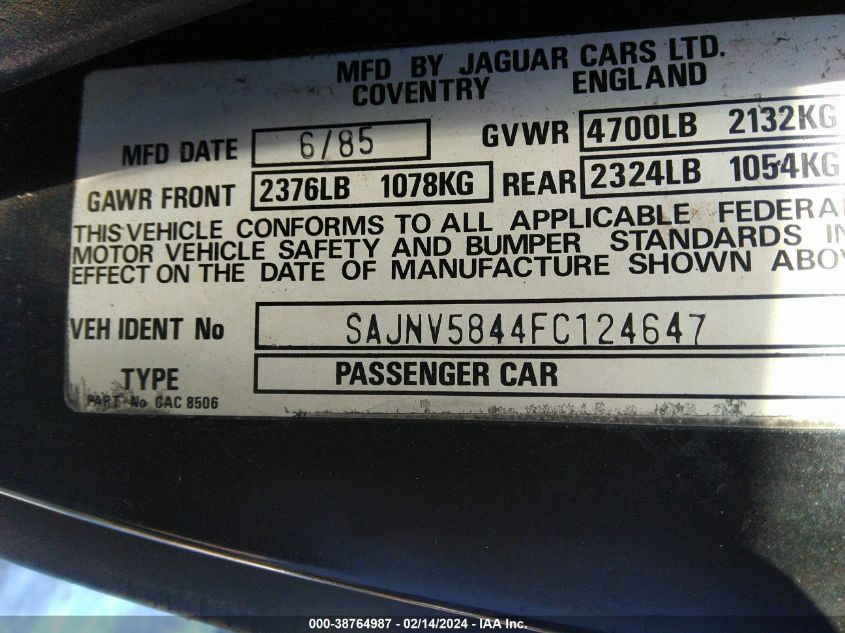 SAJNV5844FC124647 1985 Jaguar Xjs