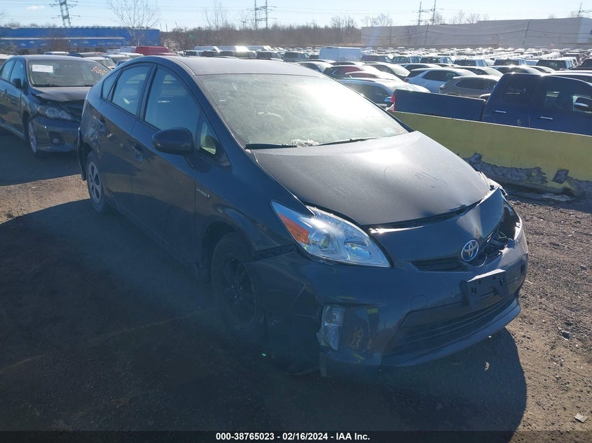 2013 TOYOTA PRIUS