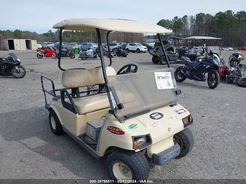 2003 CLUB CAR GOLF CART