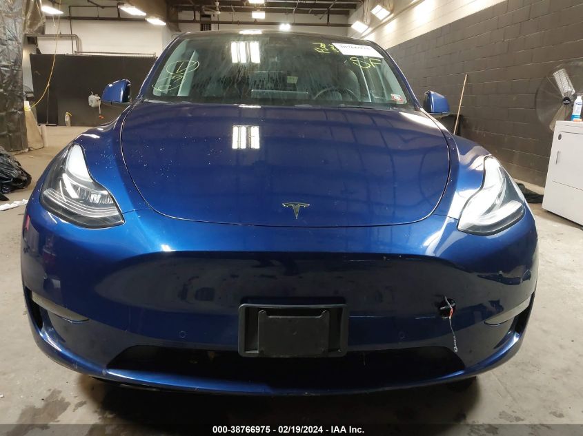 2022 Tesla Model Y Long Range Dual Motor All-Wheel Drive VIN: 7SAYGAEE8NF433764 Lot: 38766975