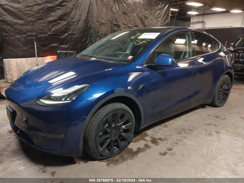 2022 Tesla Model Y Long Range Dual Motor All-Wheel Drive VIN: 7SAYGAEE8NF433764 Lot: 38766975