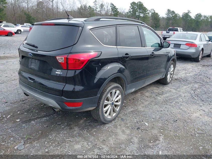 VIN 1FMCU9HDXKUB74887 2019 FORD ESCAPE SEL