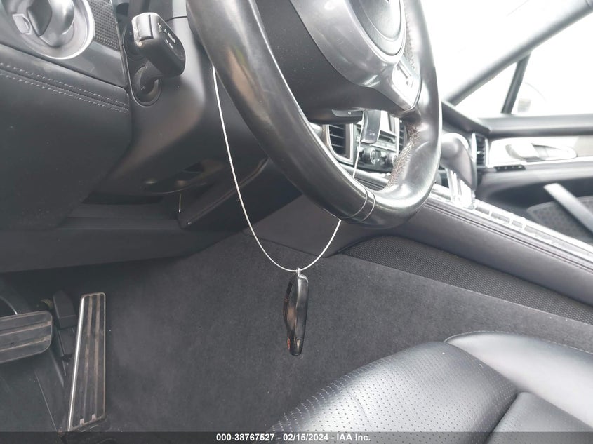 2015 PORSCHE PANAMERA GTS - WP0AF2A77FL081158