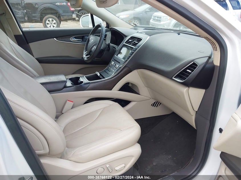 2017 LINCOLN MKX RESERVE - 2LMPJ6LR2HBL30256