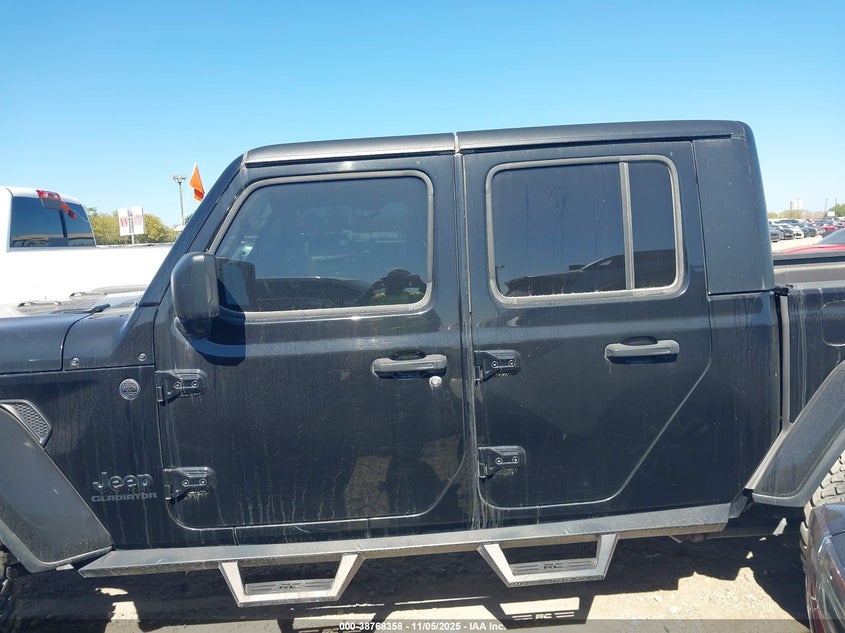 2022 Jeep Gladiator Willys 4X4 VIN: 1C6HJTAG6NL130083 Lot: 38768358