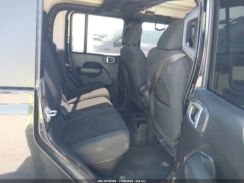 2022 Jeep Gladiator Willys 4X4 VIN: 1C6HJTAG6NL130083 Lot: 38768358