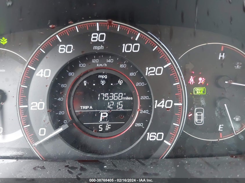 2013 HONDA ACCORD VIN: 1HGCR2F56DA251110