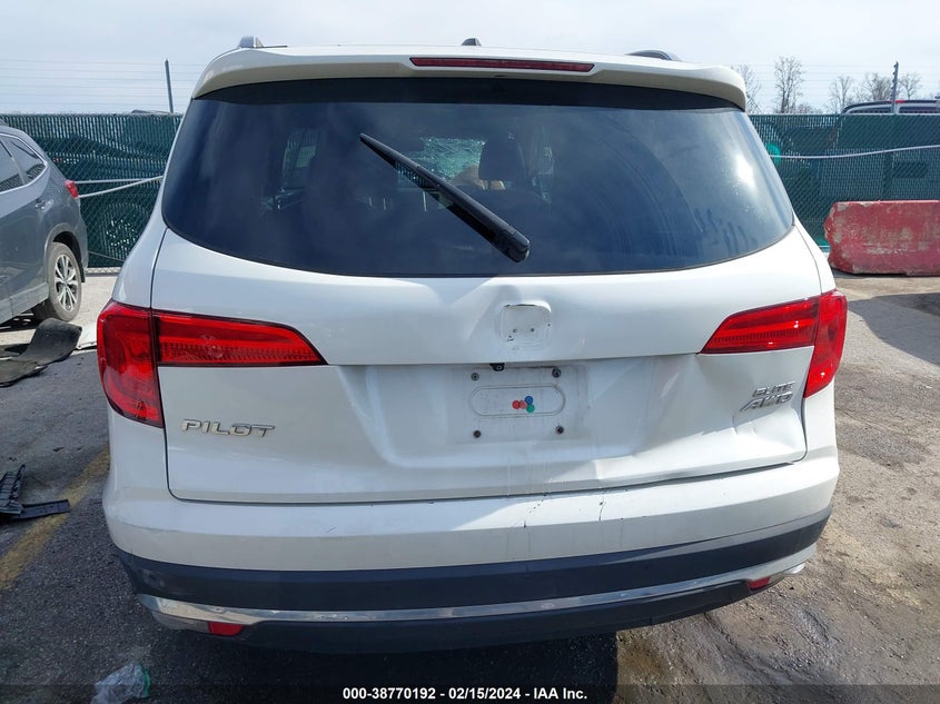 2018 HONDA PILOT ELITE - 5FNYF6H04JB018917