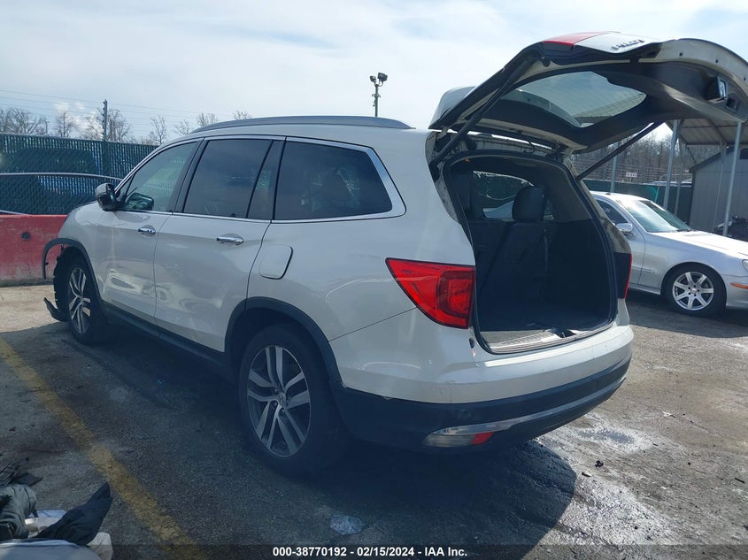 2018 HONDA PILOT ELITE - 5FNYF6H04JB018917