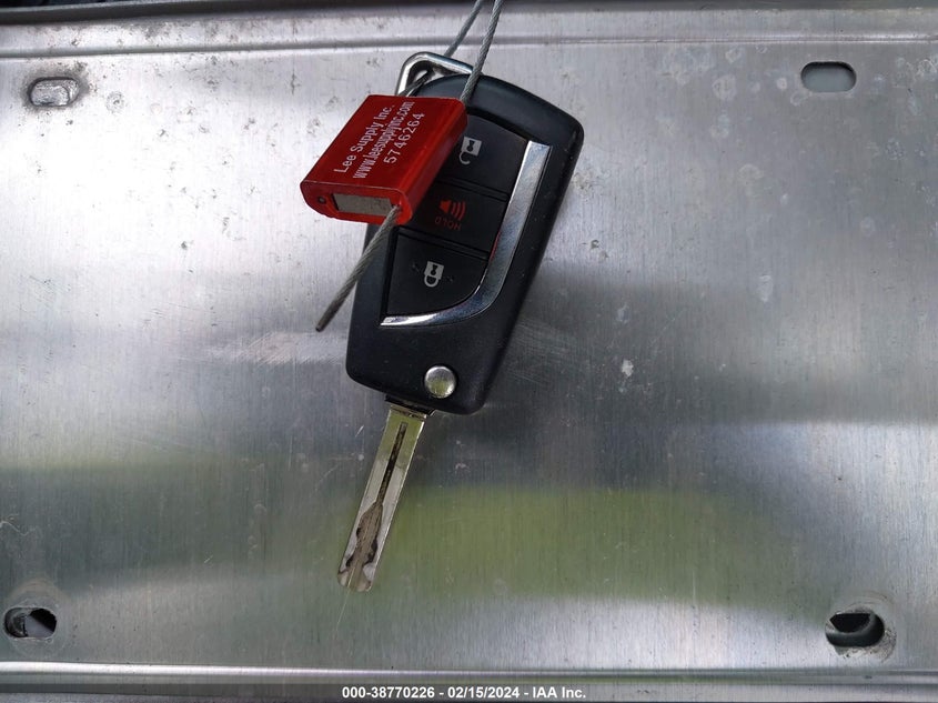 VIN 2T3H1RFV0MW176779 2021 TOYOTA RAV4 LE