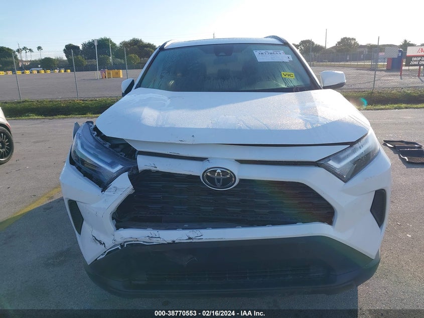 VIN 2T3W1RFV9PW244041 2023 TOYOTA RAV4 XLE/XLE PREMIUM