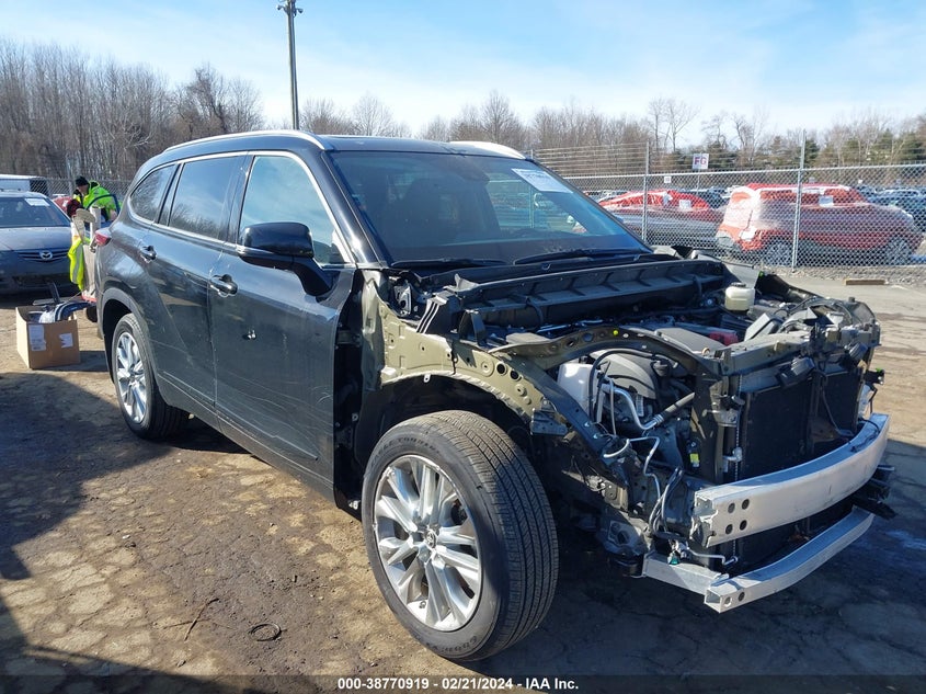 TOYOTA HIGHLANDER LIMITED 2020